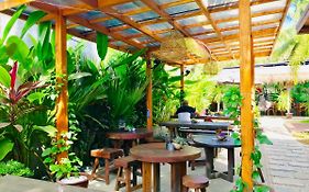 Loka Surf&Fitness Lodge